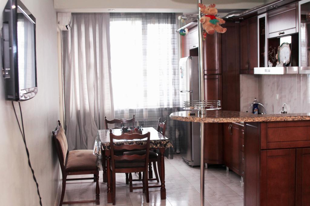 Apartment Rustaveli 57 Batumi Exterior foto