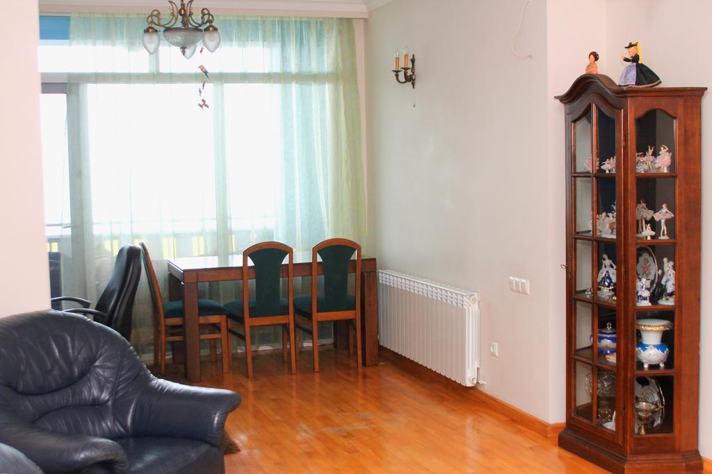 Apartment Rustaveli 57 Batumi Exterior foto